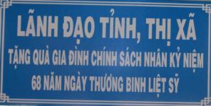 Đoàn phường Bình An thăm và tặng quà người có công cách mạng